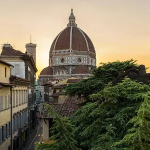  Apartment Penthouse Le Terrazze Duomo View Italy