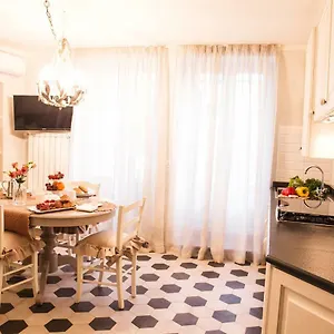  Apartment Luxury La Fontana Italy