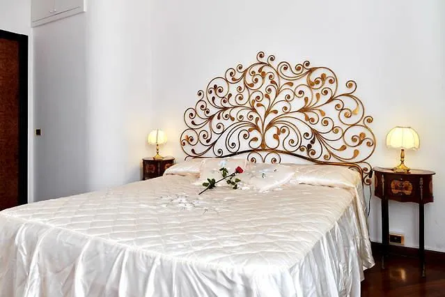 Villa Puccini Bed & Breakfast Lecco Włochy